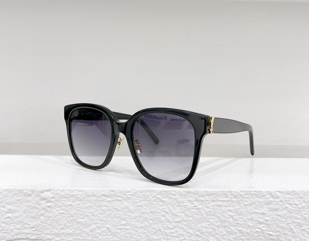 Saint Laurent eyeglasses M105F