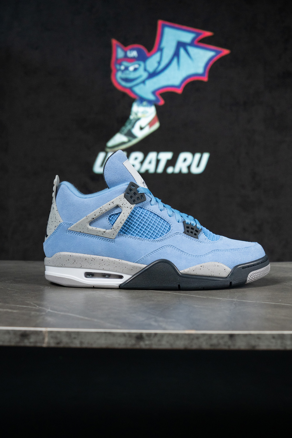 AIR JORDAN 4 UNIVERSITY BLUE