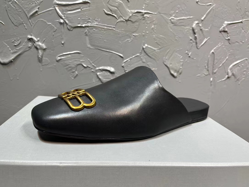 Balenciaga Cosy BB leather slippers