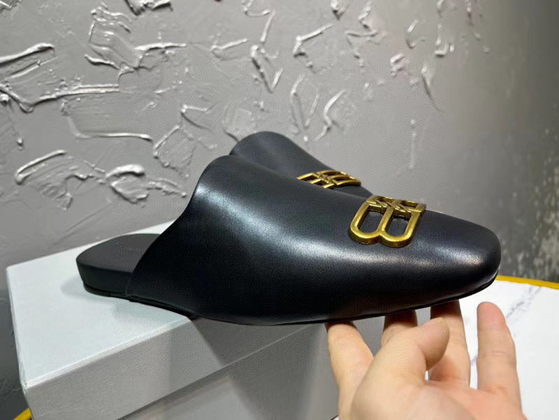 Balenciaga Cosy BB leather slippers