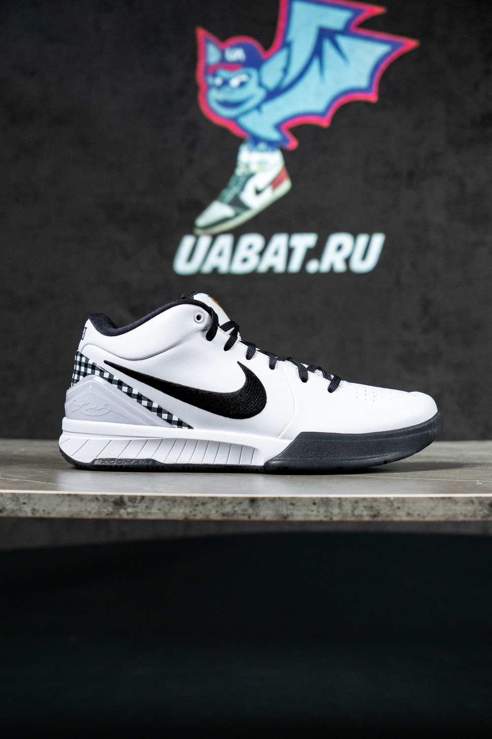 Zoom Kobe 4 Protro 