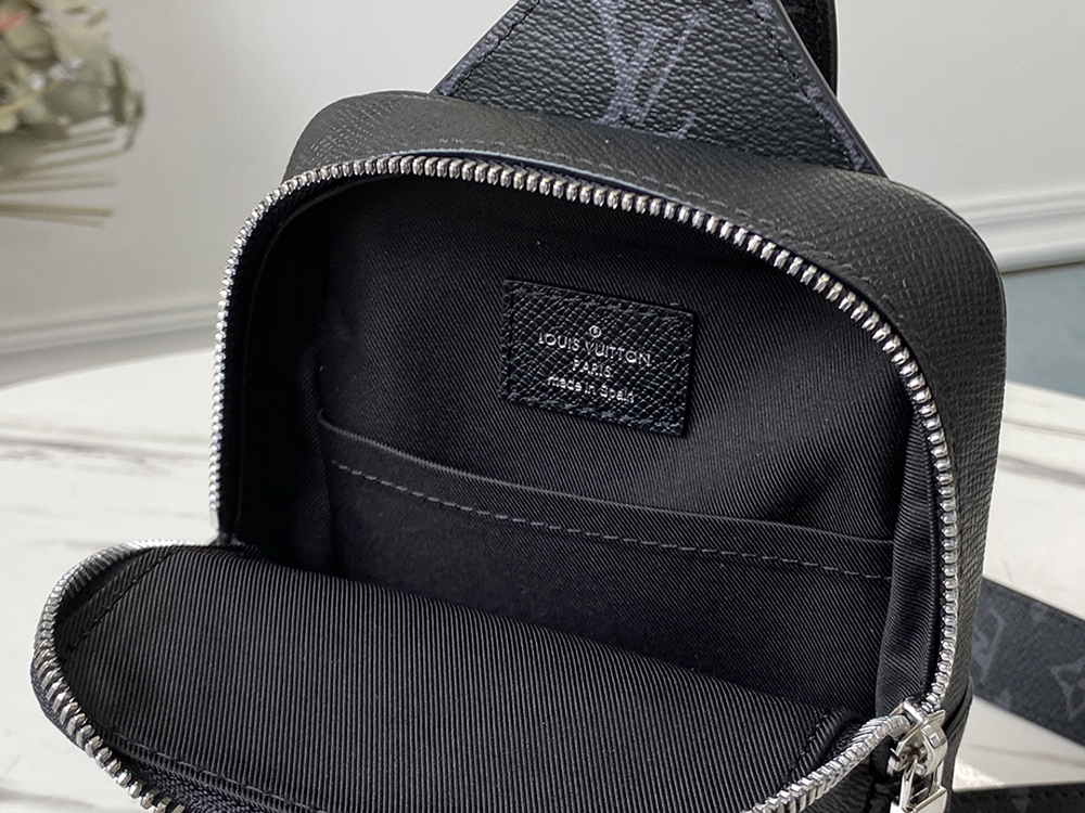 Louis Vuitton Bags M30741 13*21*5cm