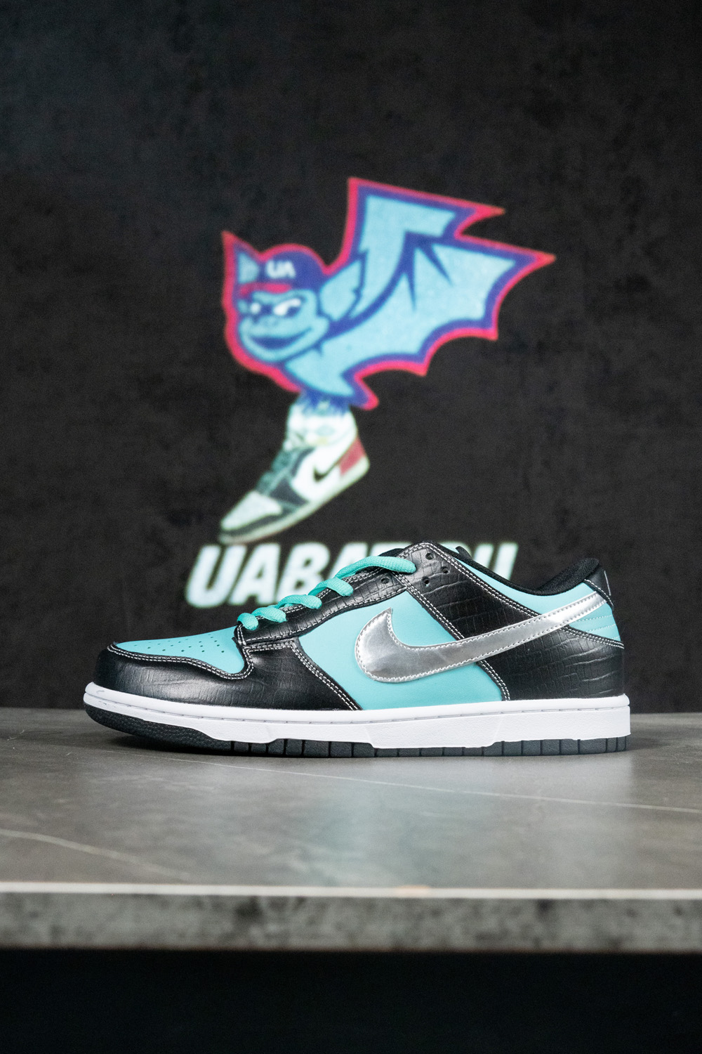 Diamond Supply Co. x Dunk Low Pro SB