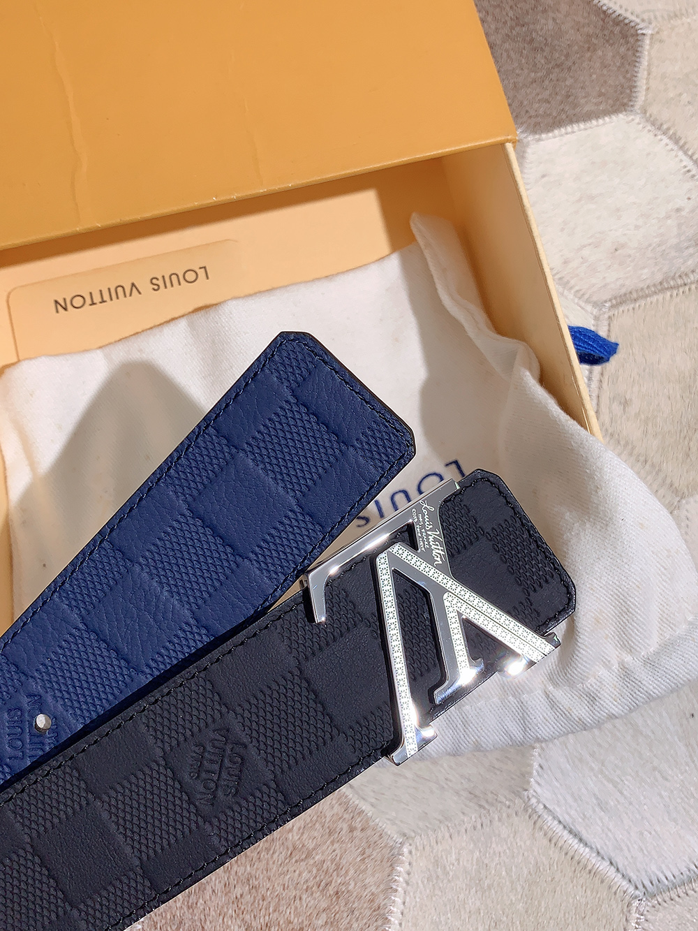 Louis Vuitton Belts M47883 40mm