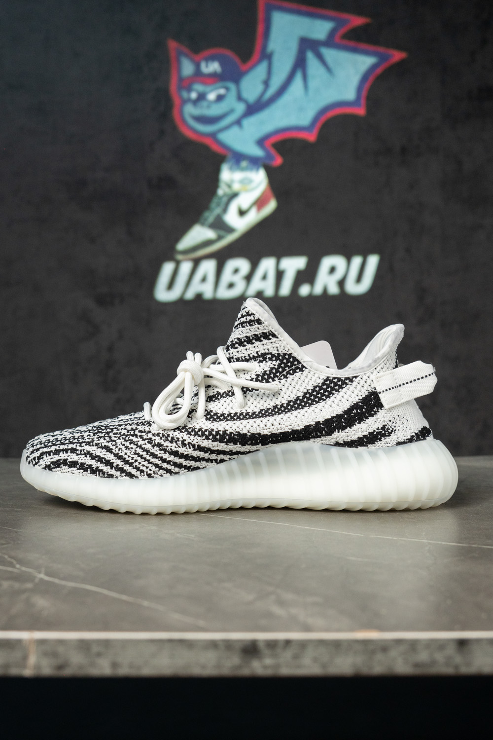 "Special Price" yeezy BOOST 350 V2 "ZEBRA"