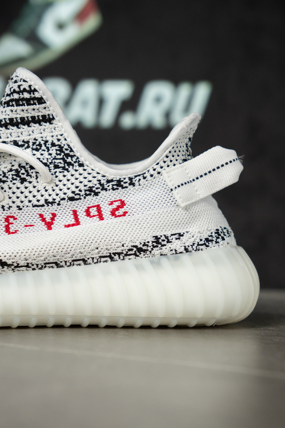 "Special Price" yeezy BOOST 350 V2 "ZEBRA"