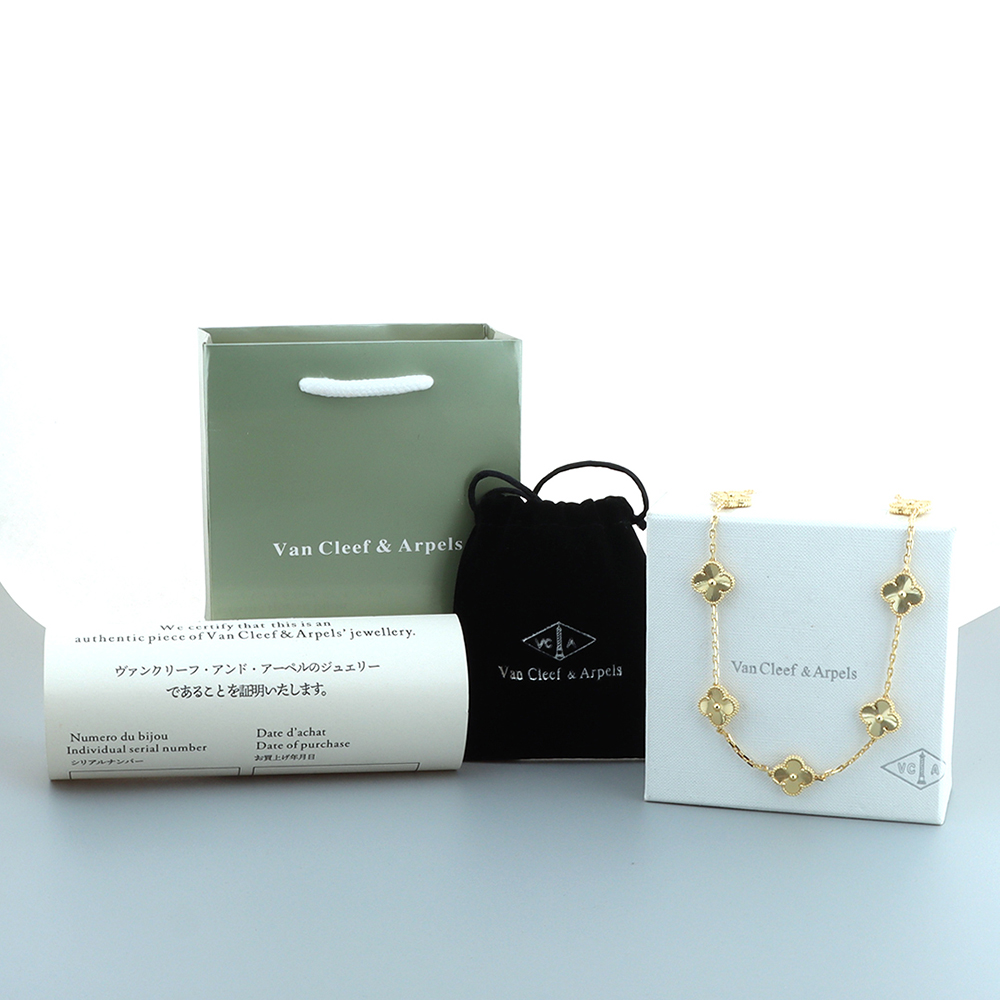 Van Cleef & Arpels Vintage Alhambra necklace, 10 motifs