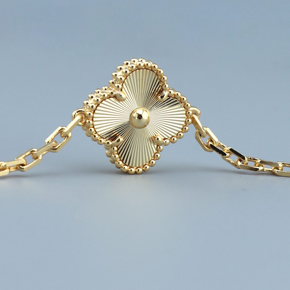 Van Cleef & Arpels Vintage Alhambra necklace, 10 motifs