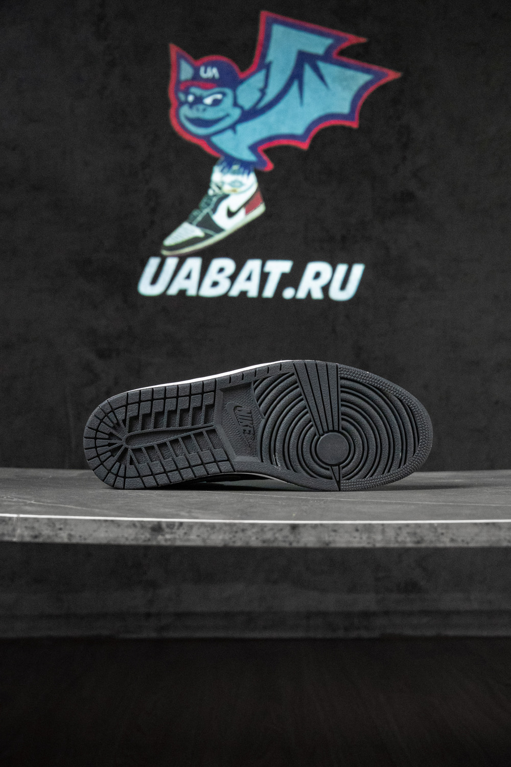 AIR JORDAN 1 RETRO HIGH OG "SHADOW"