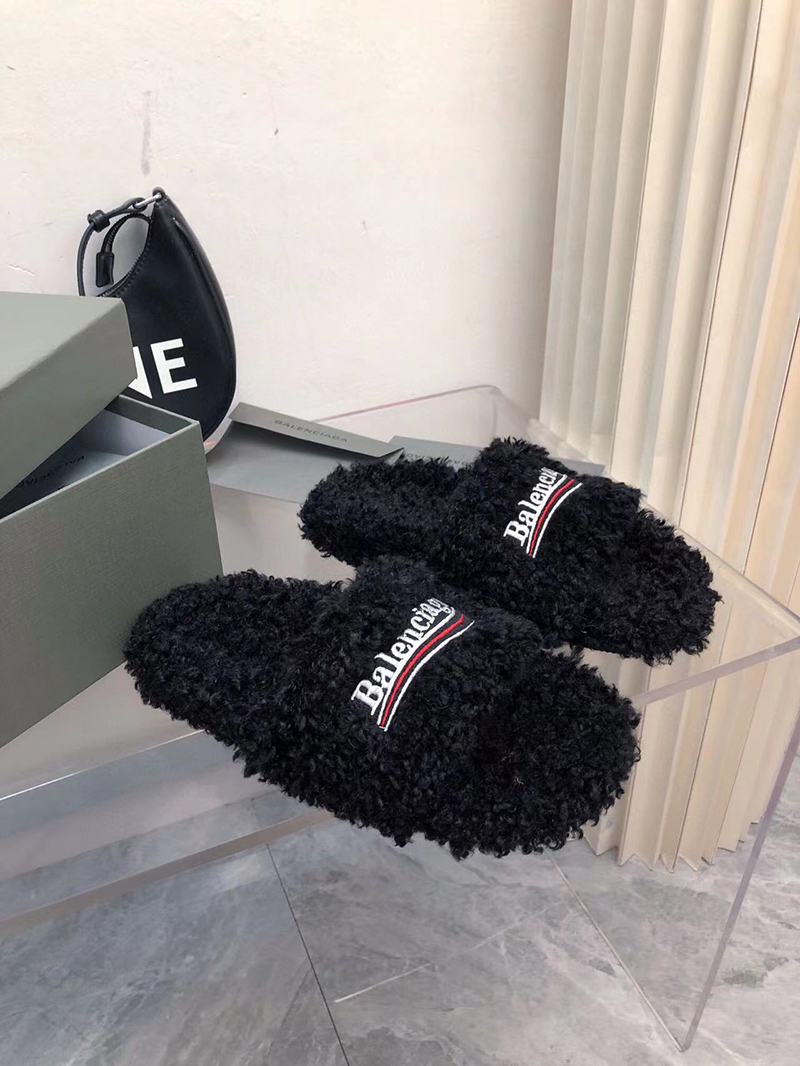 Balenciaga FURRY SLIDE SANDAL IN BLACK