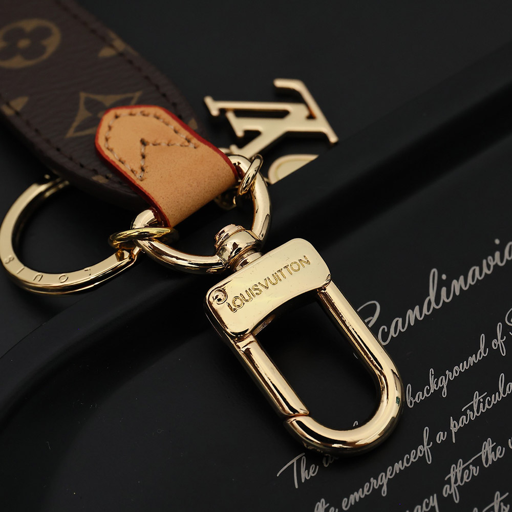 Louis Vuitton Keychain M01184