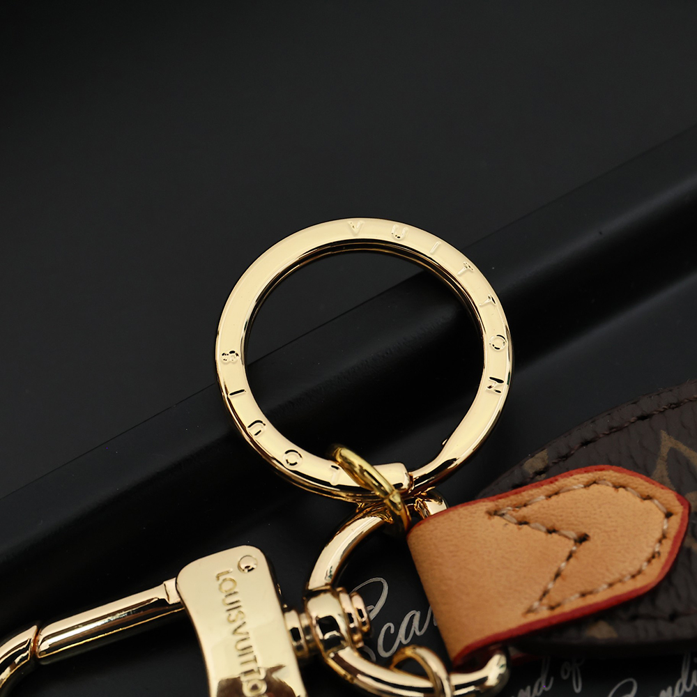 Louis Vuitton Keychain M01184