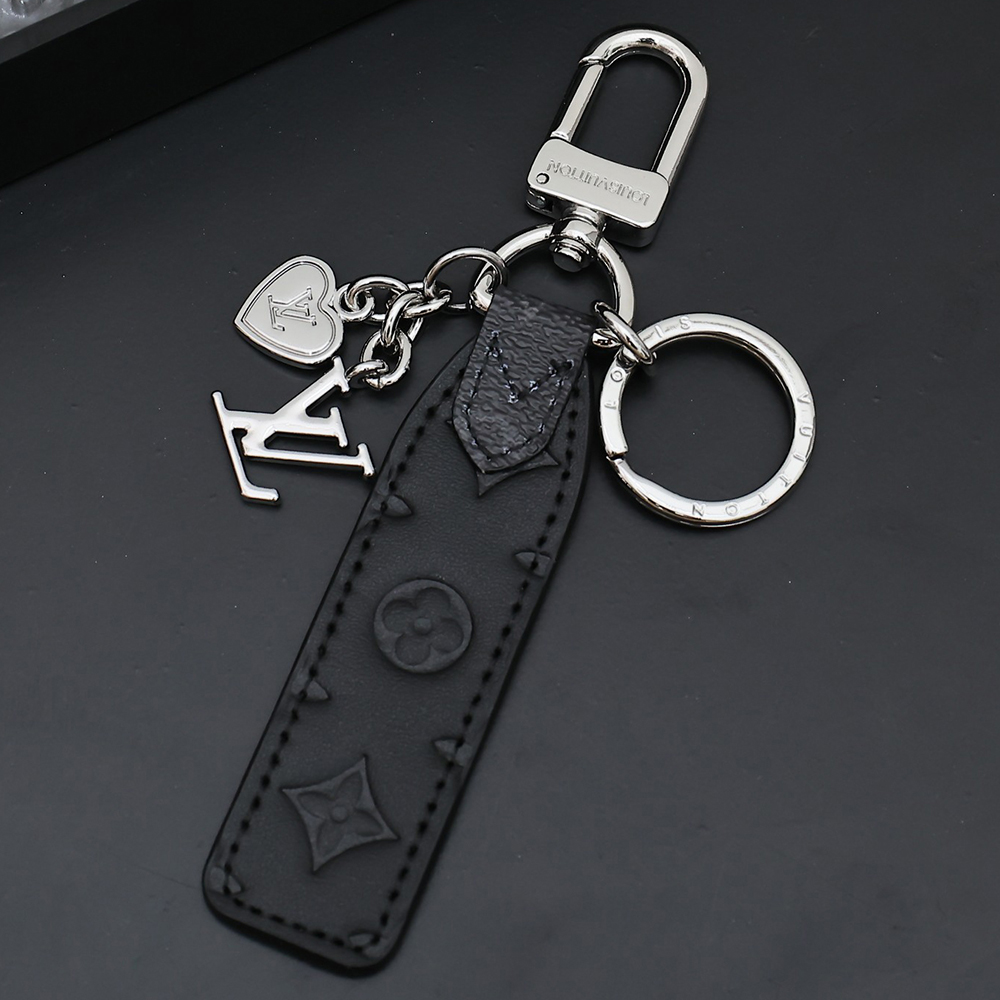 Louis Vuitton Keychain M01188