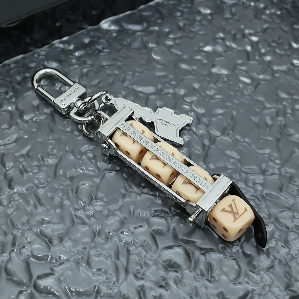 Louis Vuitton Keychain M01751
