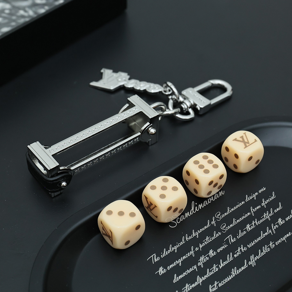 Louis Vuitton Keychain M01751