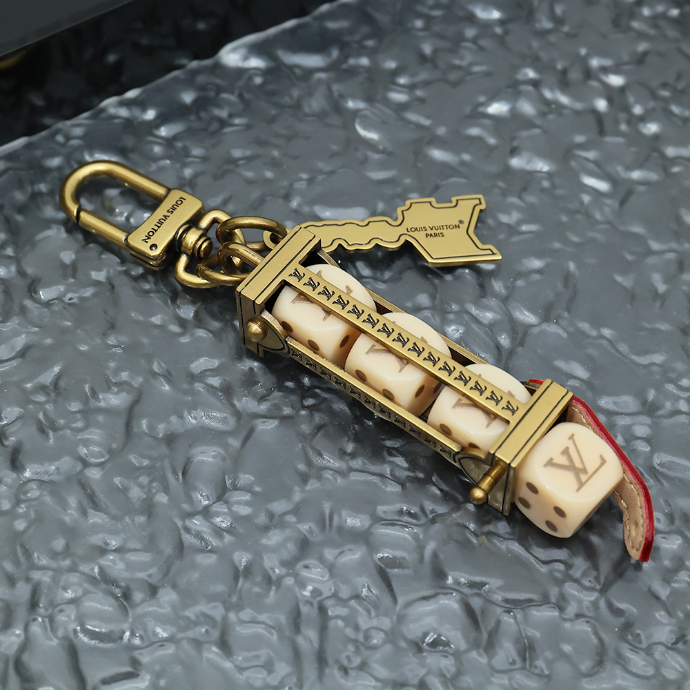 Louis Vuitton Keychain M01752