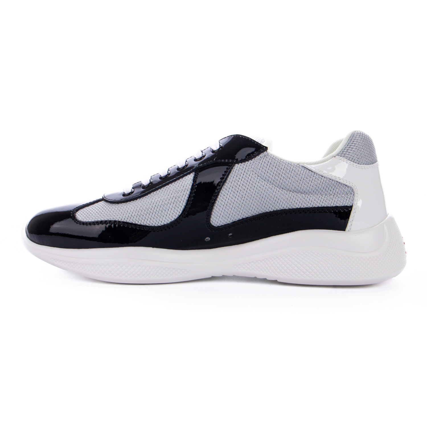 Prada America's Cup 'Black White'