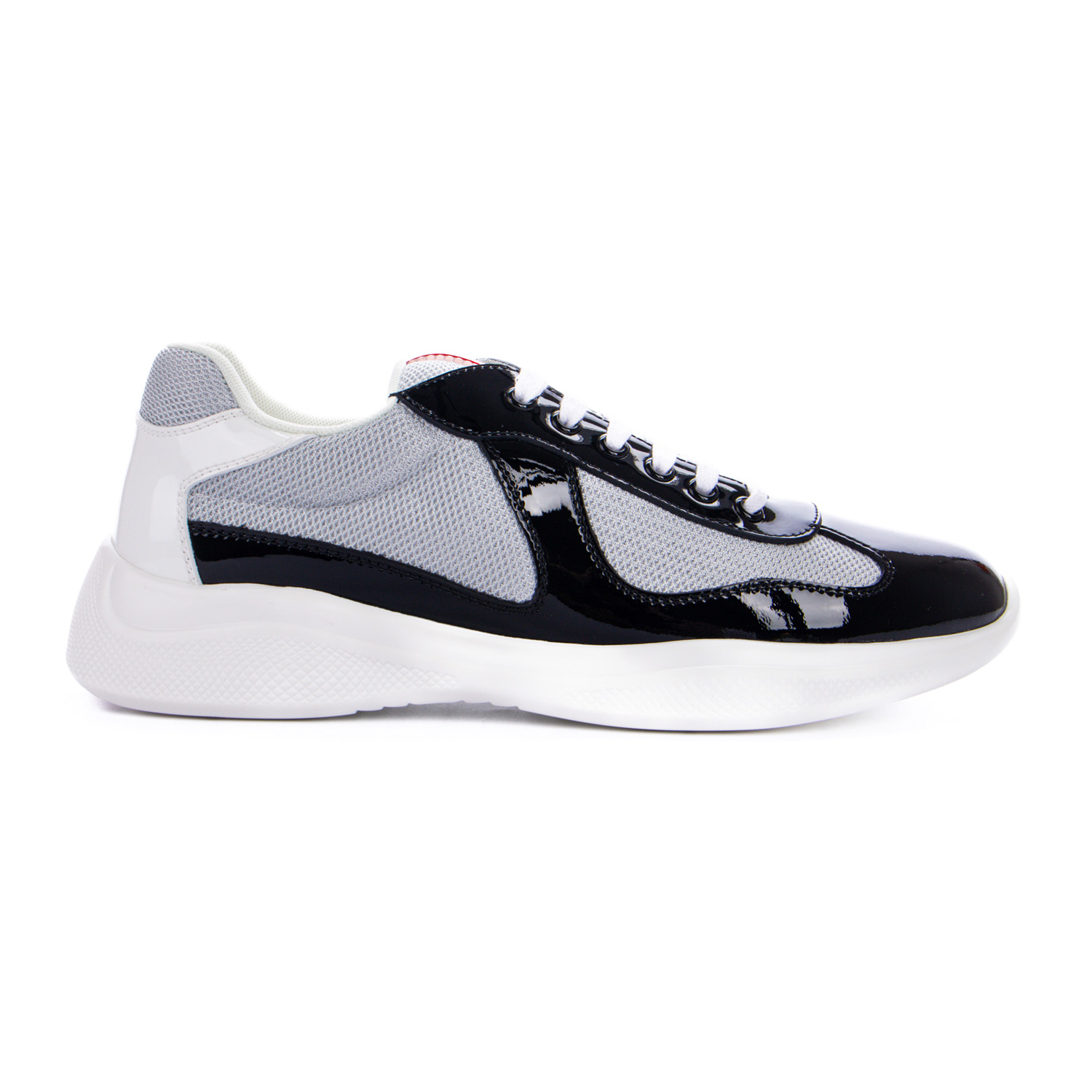 Prada America's Cup 'Black White'