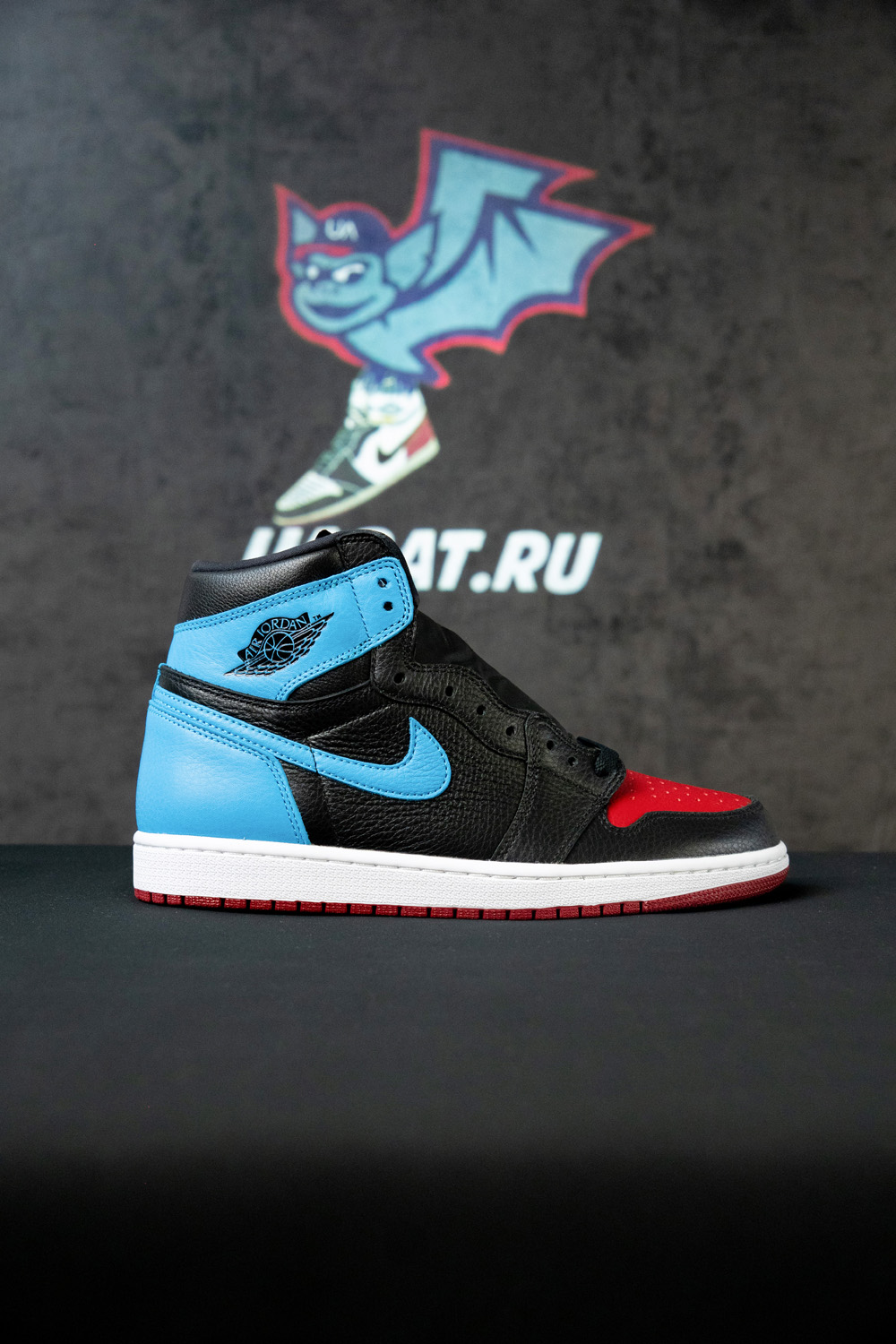 AIR JORDAN 1 HIGH OG ''UNC TO CHICAGO''