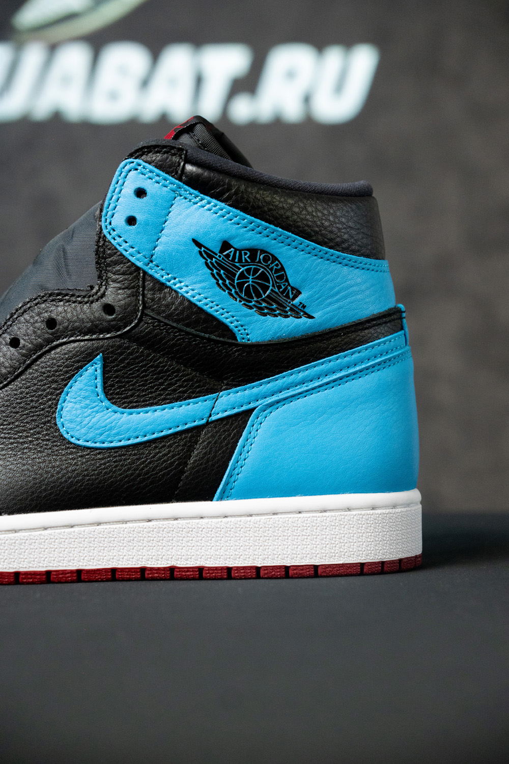 AIR JORDAN 1 HIGH OG 