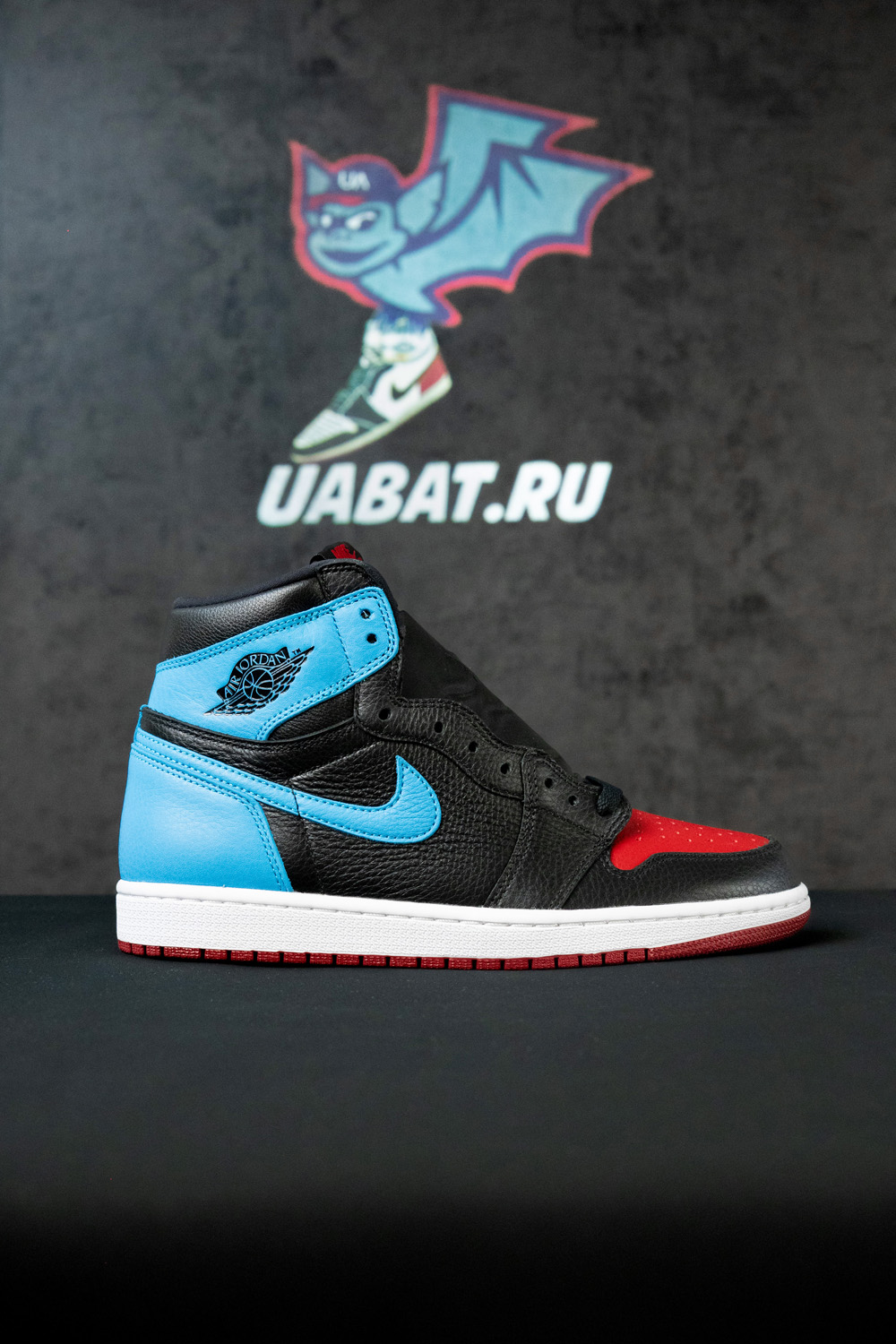 AIR JORDAN 1 HIGH OG 