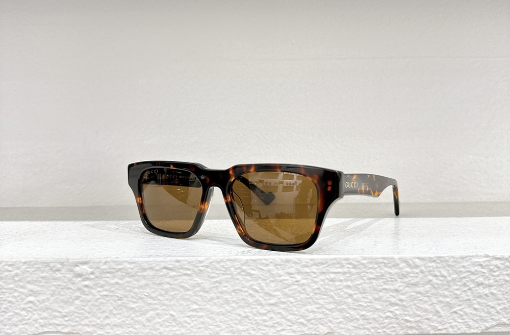 Gucci eyeglasses GG1539s