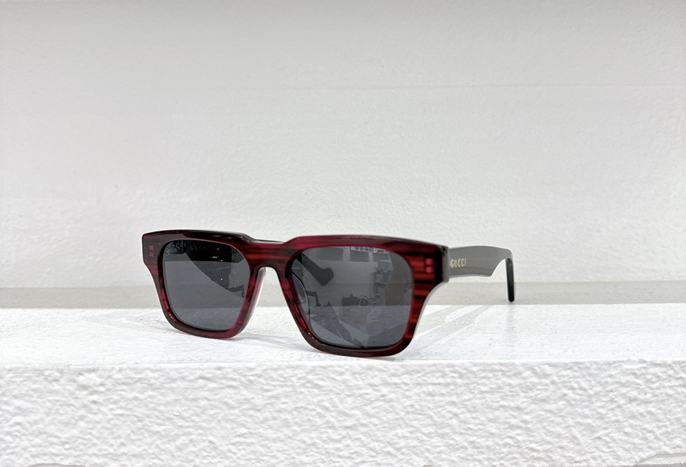 Gucci eyeglasses GG1539s