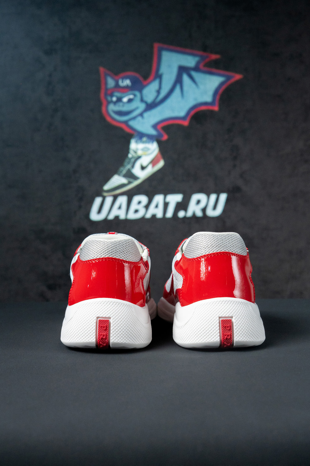 Prada America''s Cup ''Red Silver''
