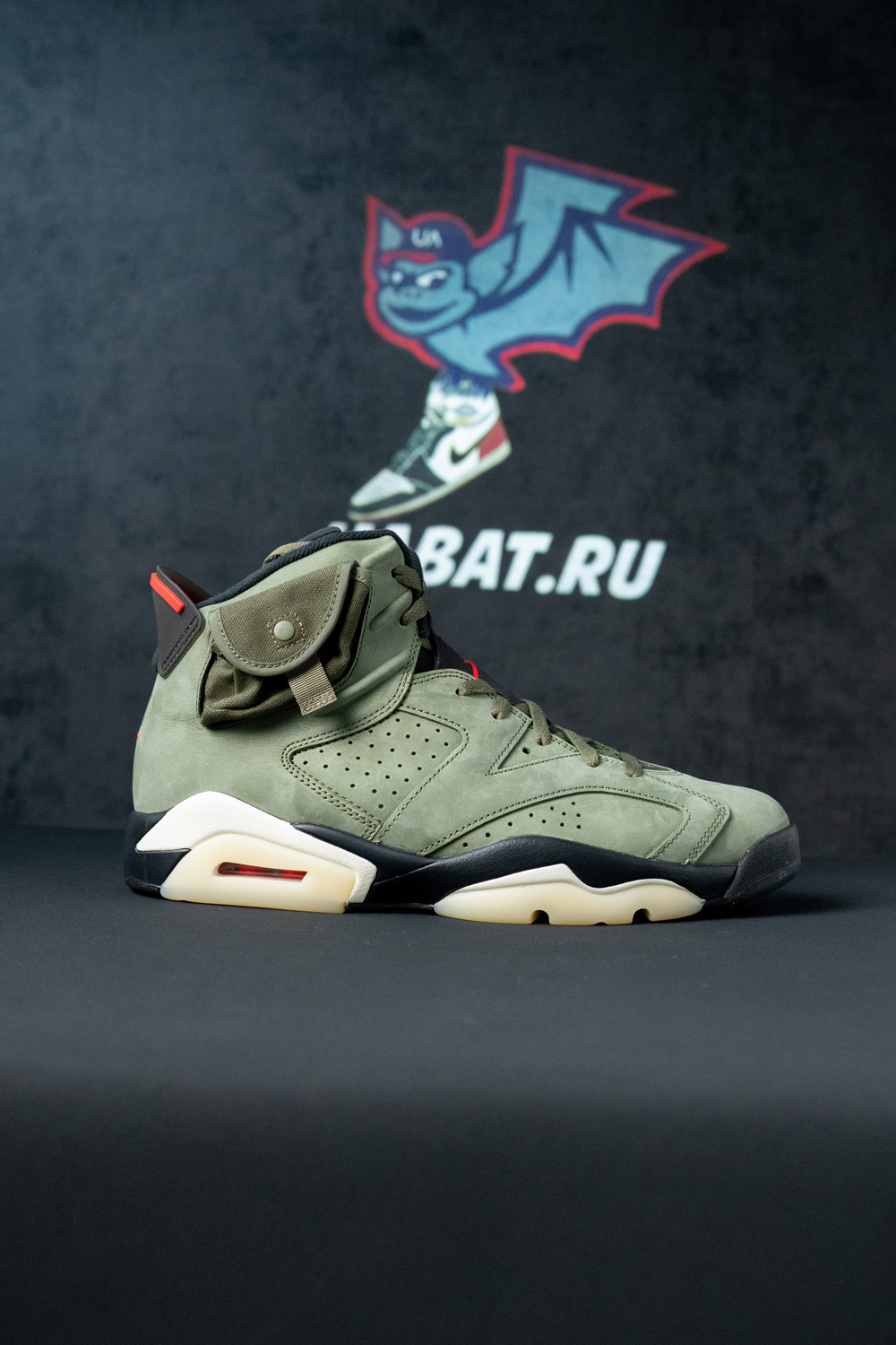 JORDAN 6 RETRO TRAVIS SCOTT