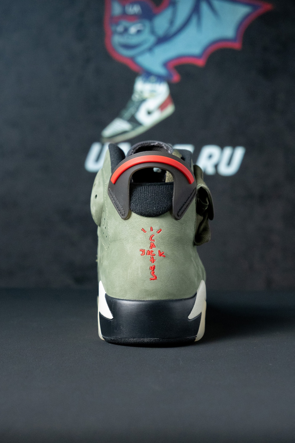 JORDAN 6 RETRO TRAVIS SCOTT