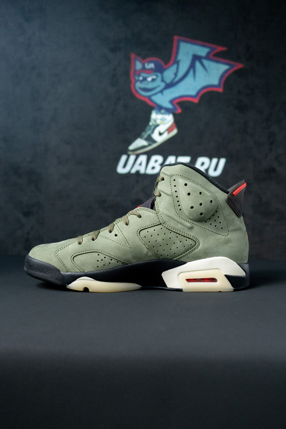 JORDAN 6 RETRO TRAVIS SCOTT