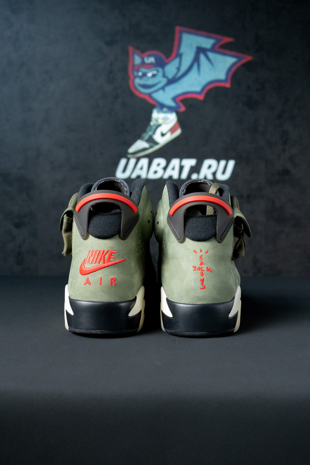 JORDAN 6 RETRO TRAVIS SCOTT