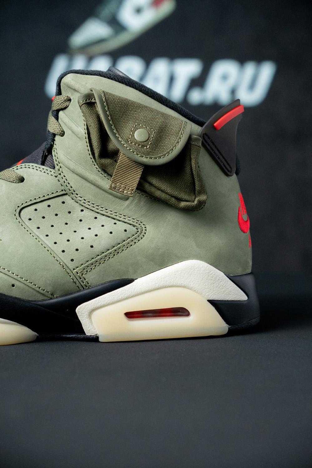 JORDAN 6 RETRO TRAVIS SCOTT