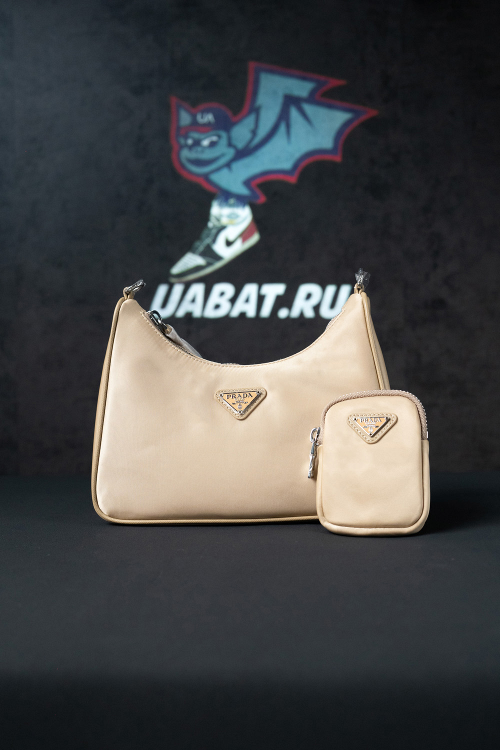Prada Bags P83890 22*12*6cm