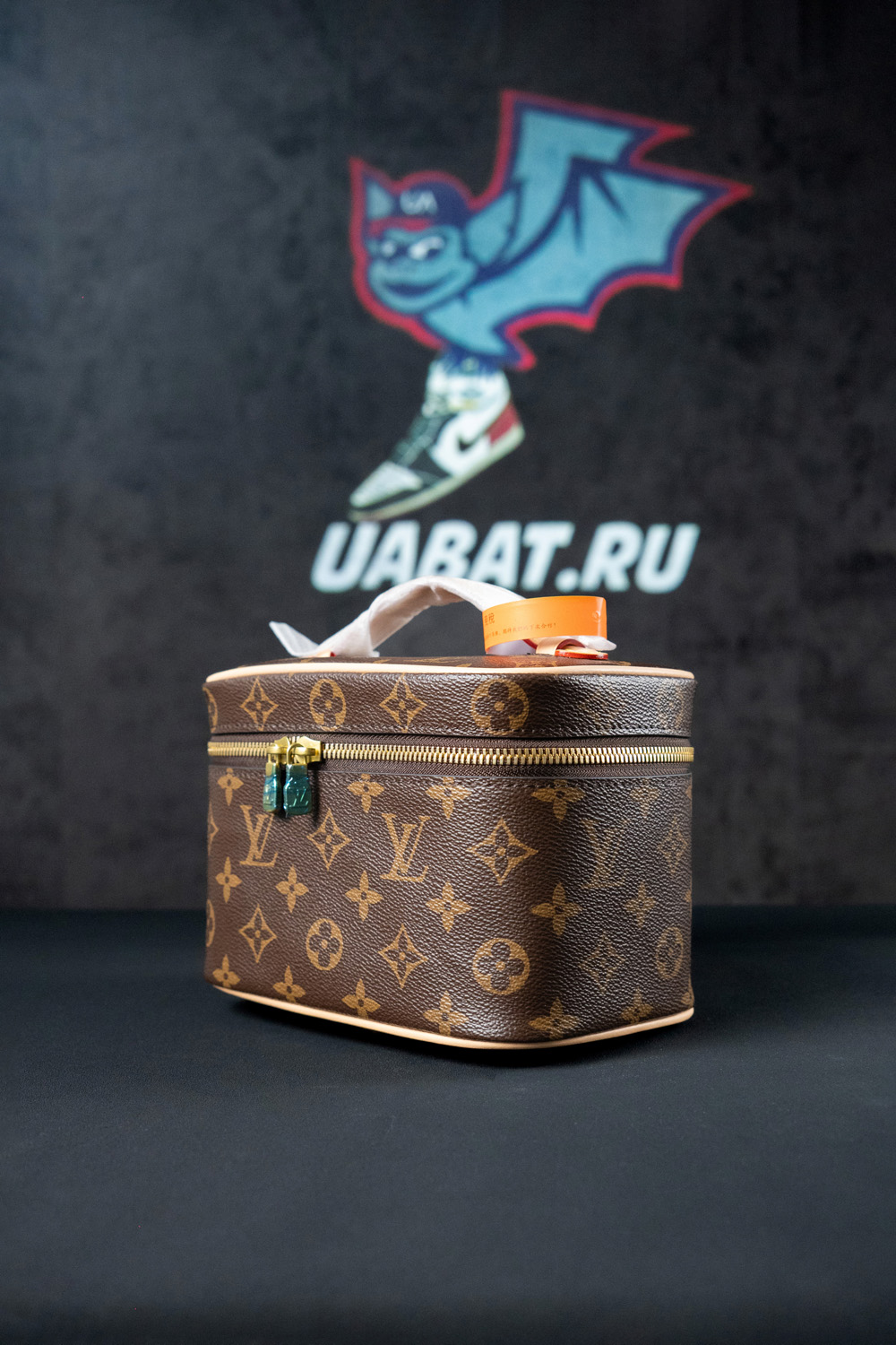 Louis Vuitton Bags M44495 20*13.5*12cm