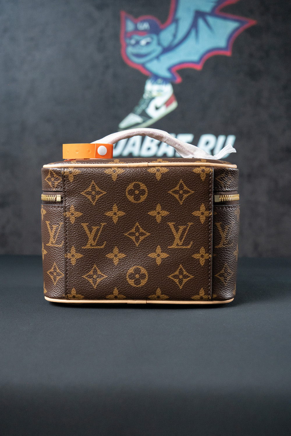 Louis Vuitton Bags M44495 20*13.5*12cm
