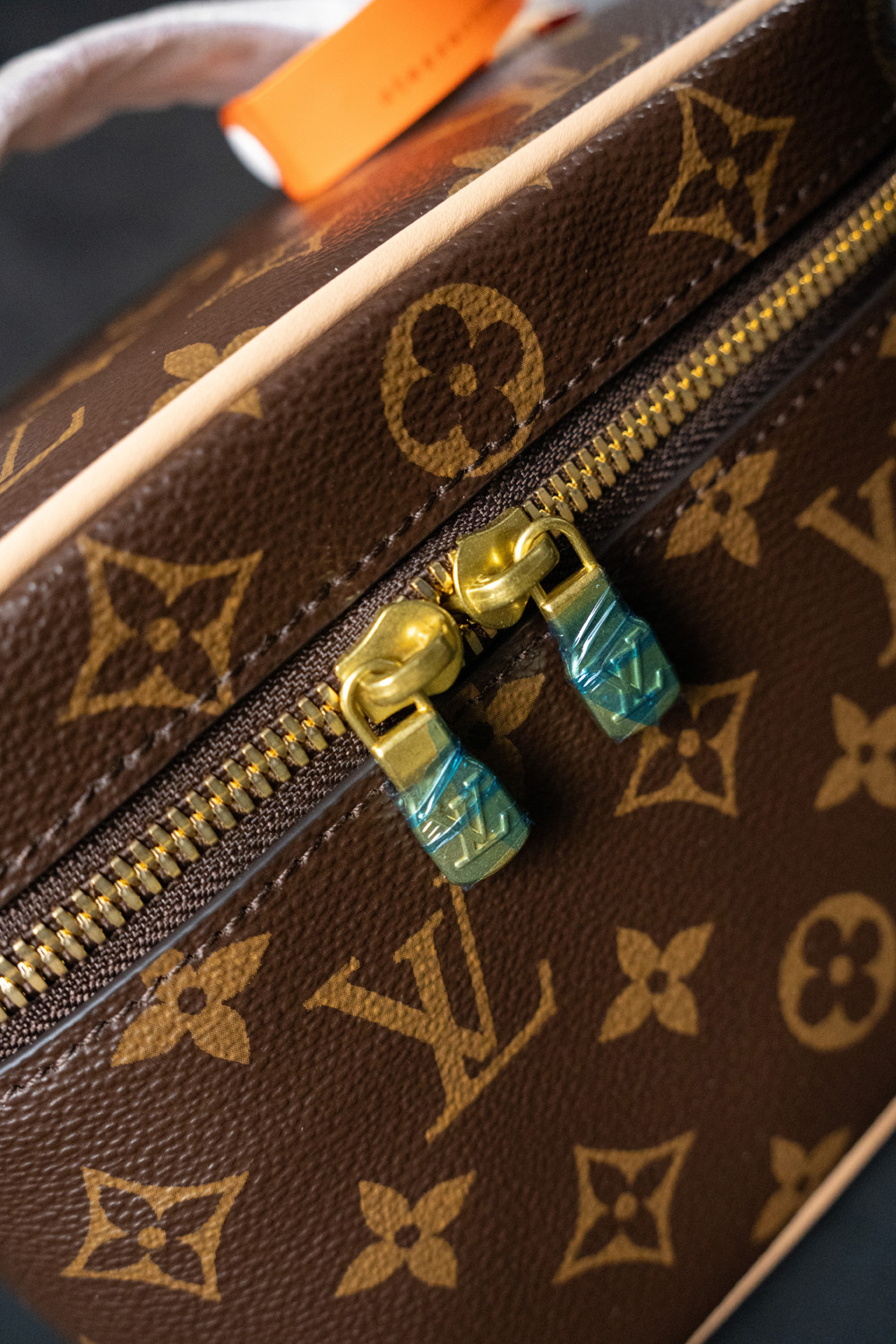 Louis Vuitton Bags M44495 20*13.5*12cm