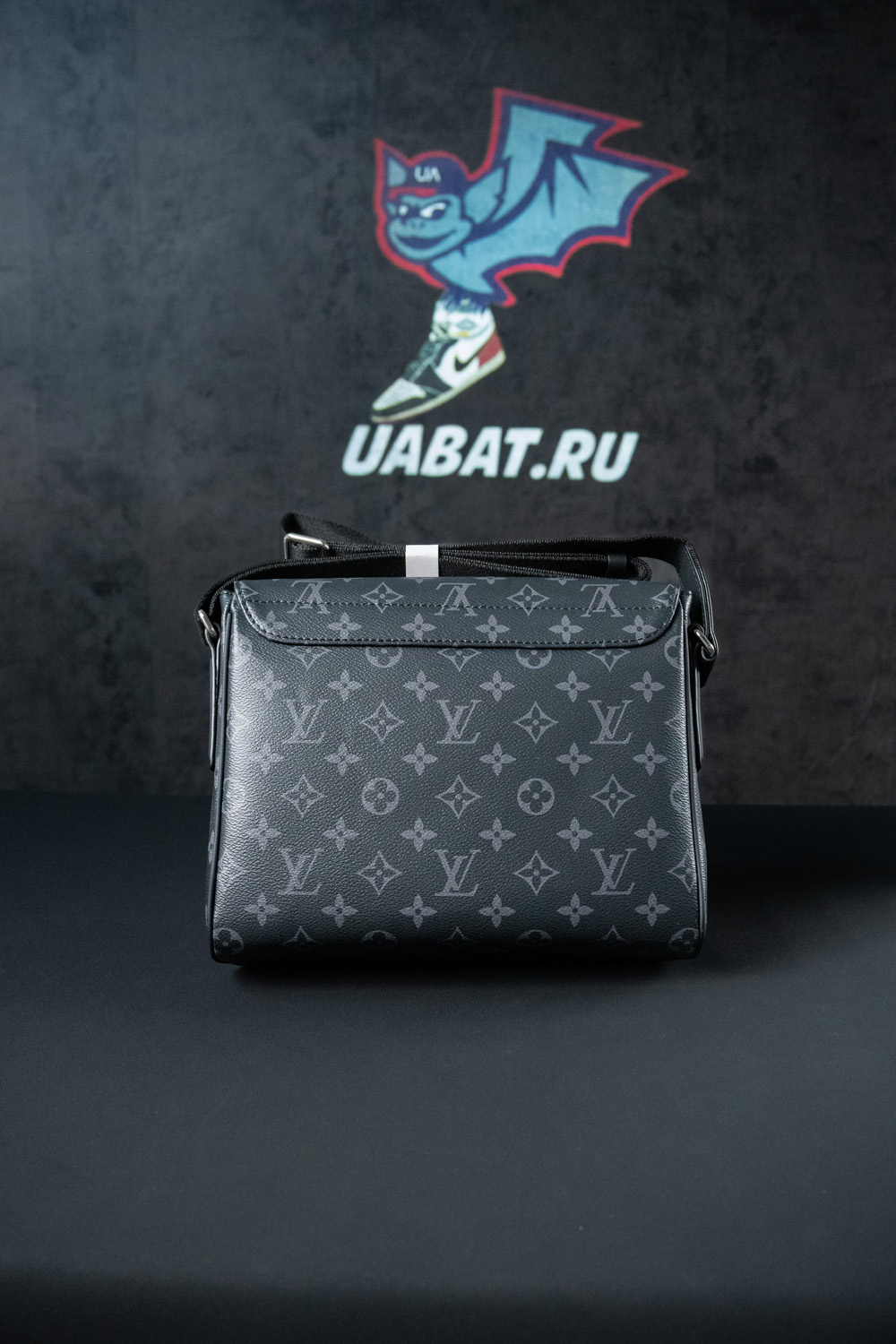Louis Vuitton Bags M44000 22*25*8cm