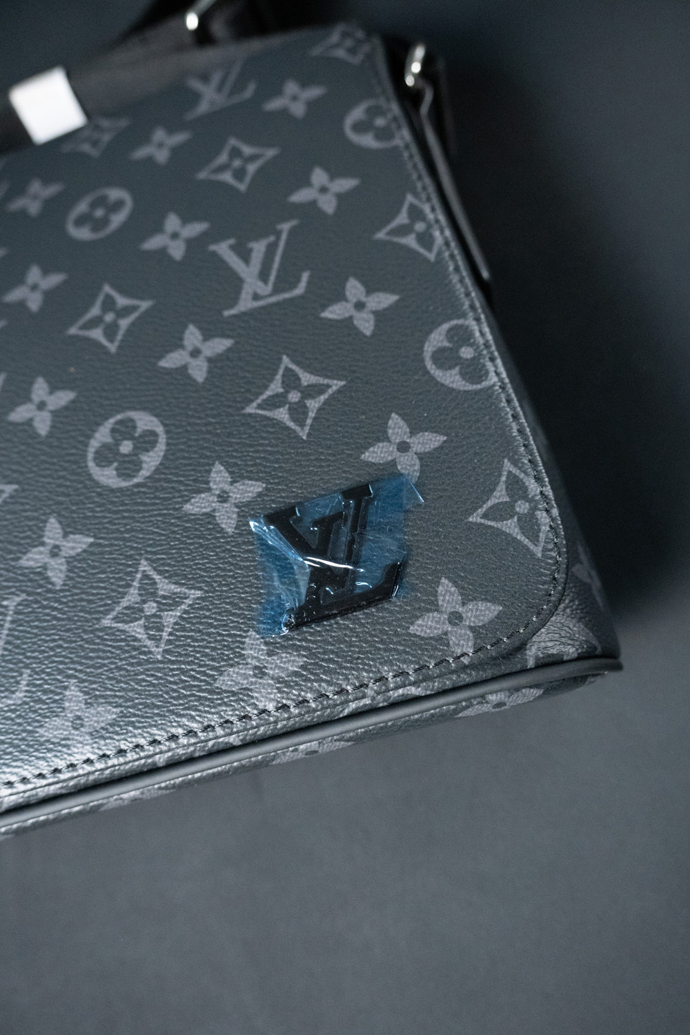Louis Vuitton Bags M44000 22*25*8cm