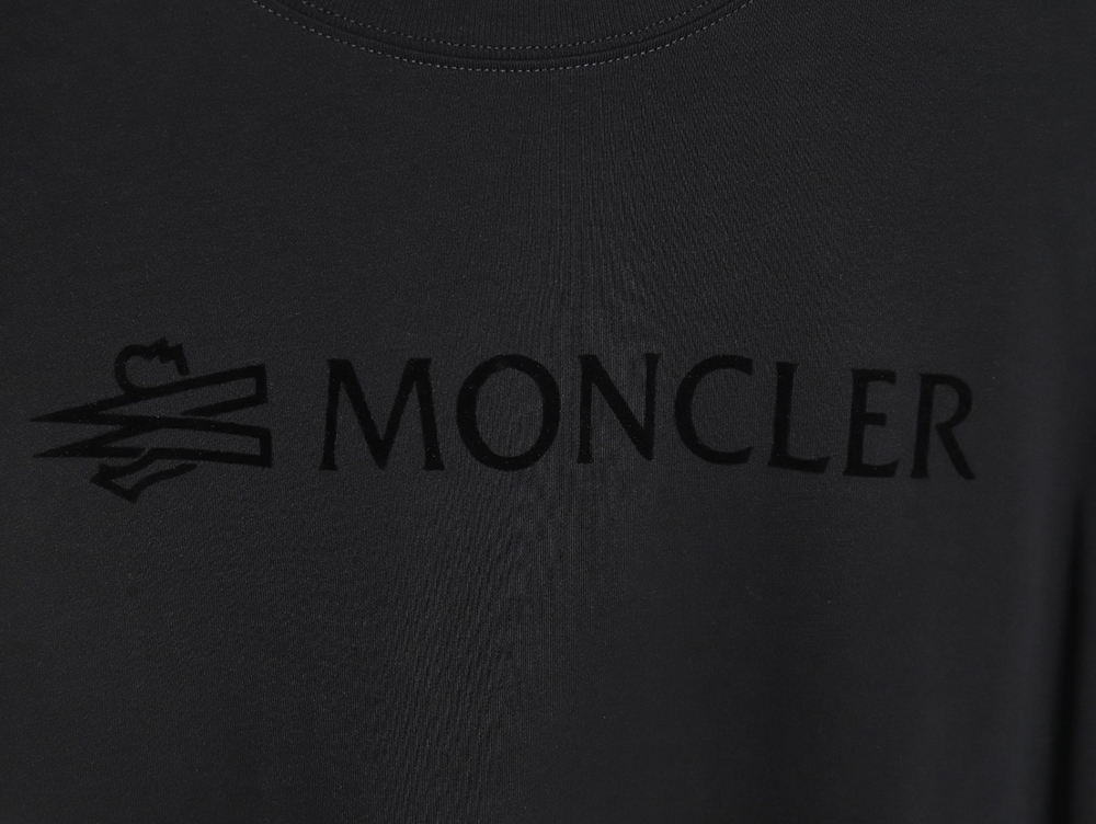 Moncler 24ss flocked lettering logo short sleeve TSK1