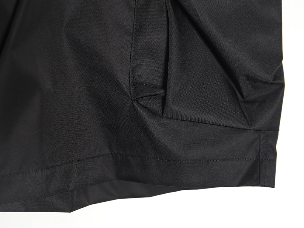 Prada 24SS triangle logo multifunctional cargo shorts
