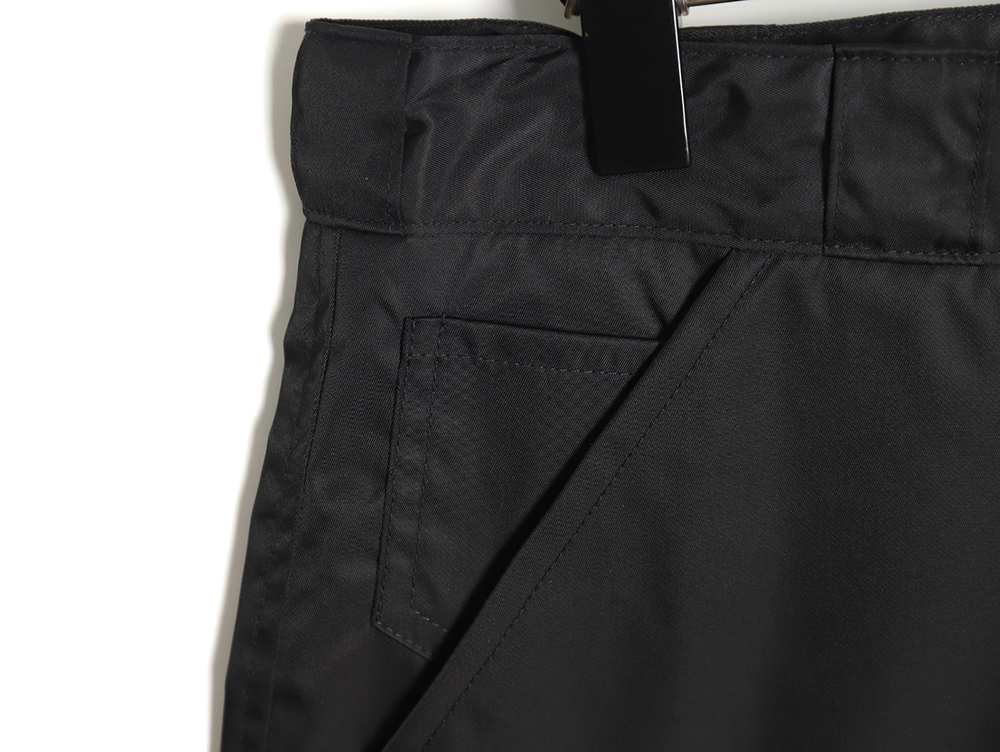 Prada 24SS triangle logo multifunctional cargo shorts