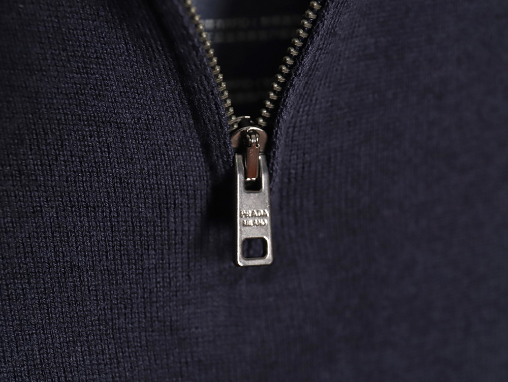 Prada Small LOGO Half-zip Wool Knit Short Sleeve Polo Shirt TSK2