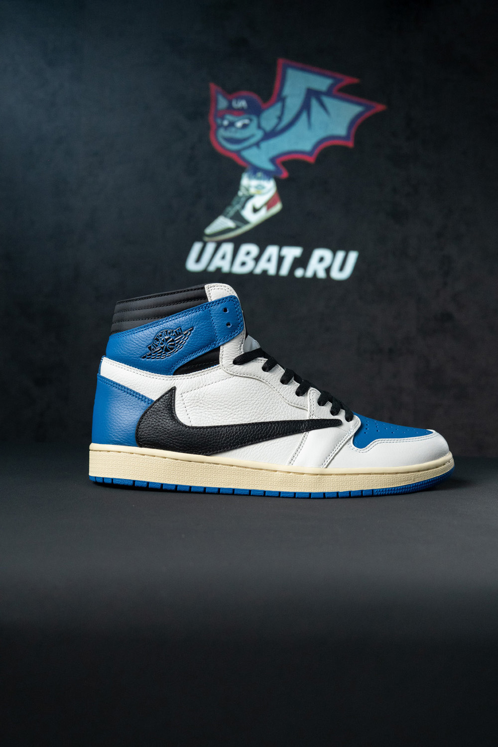 FRAGMENT DESIGN X TRAVIS SCOTT X AIR JORDAN 1 RETRO HIGH