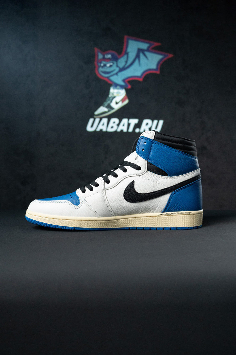 FRAGMENT DESIGN X TRAVIS SCOTT X AIR JORDAN 1 RETRO HIGH