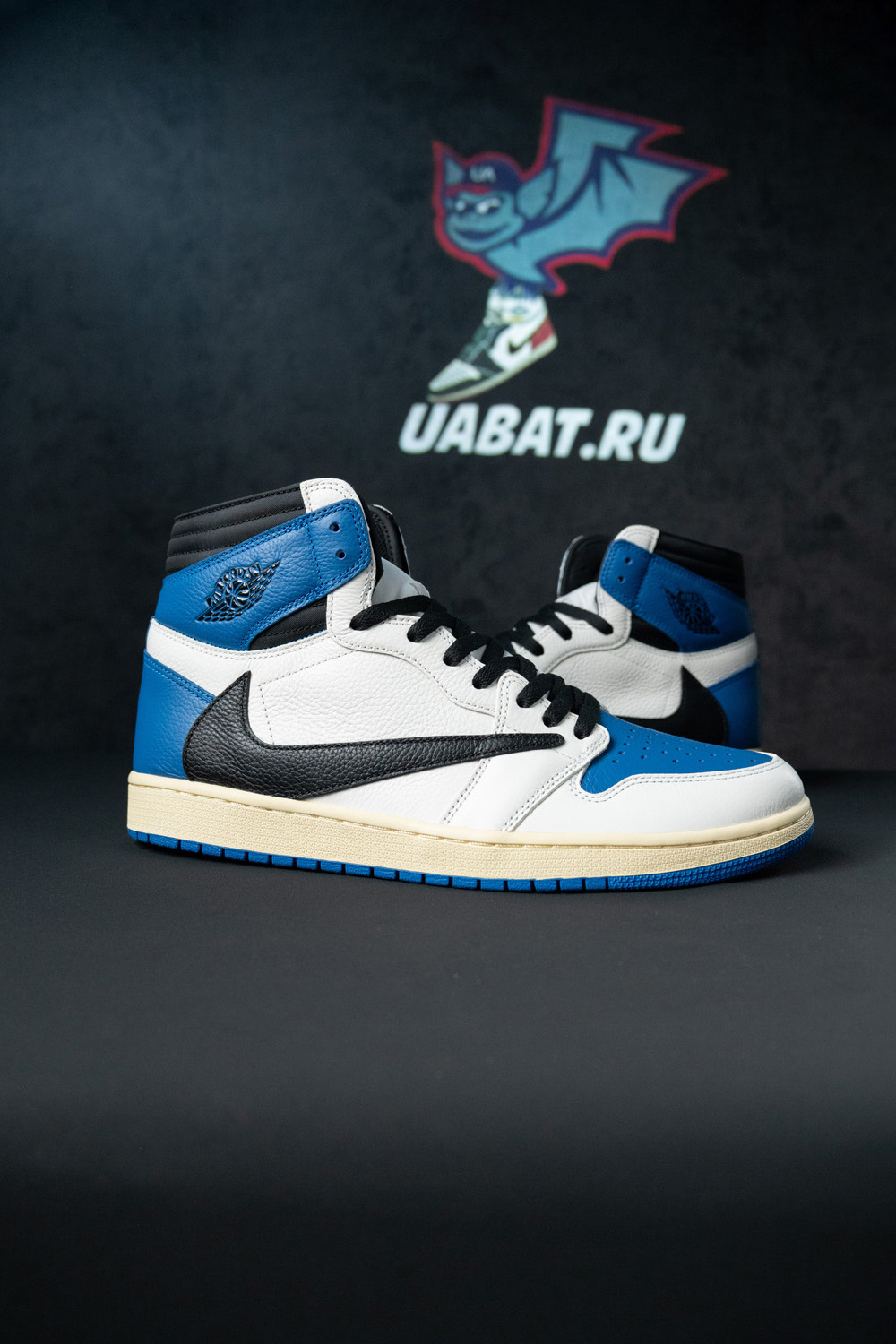 FRAGMENT DESIGN X TRAVIS SCOTT X AIR JORDAN 1 RETRO HIGH