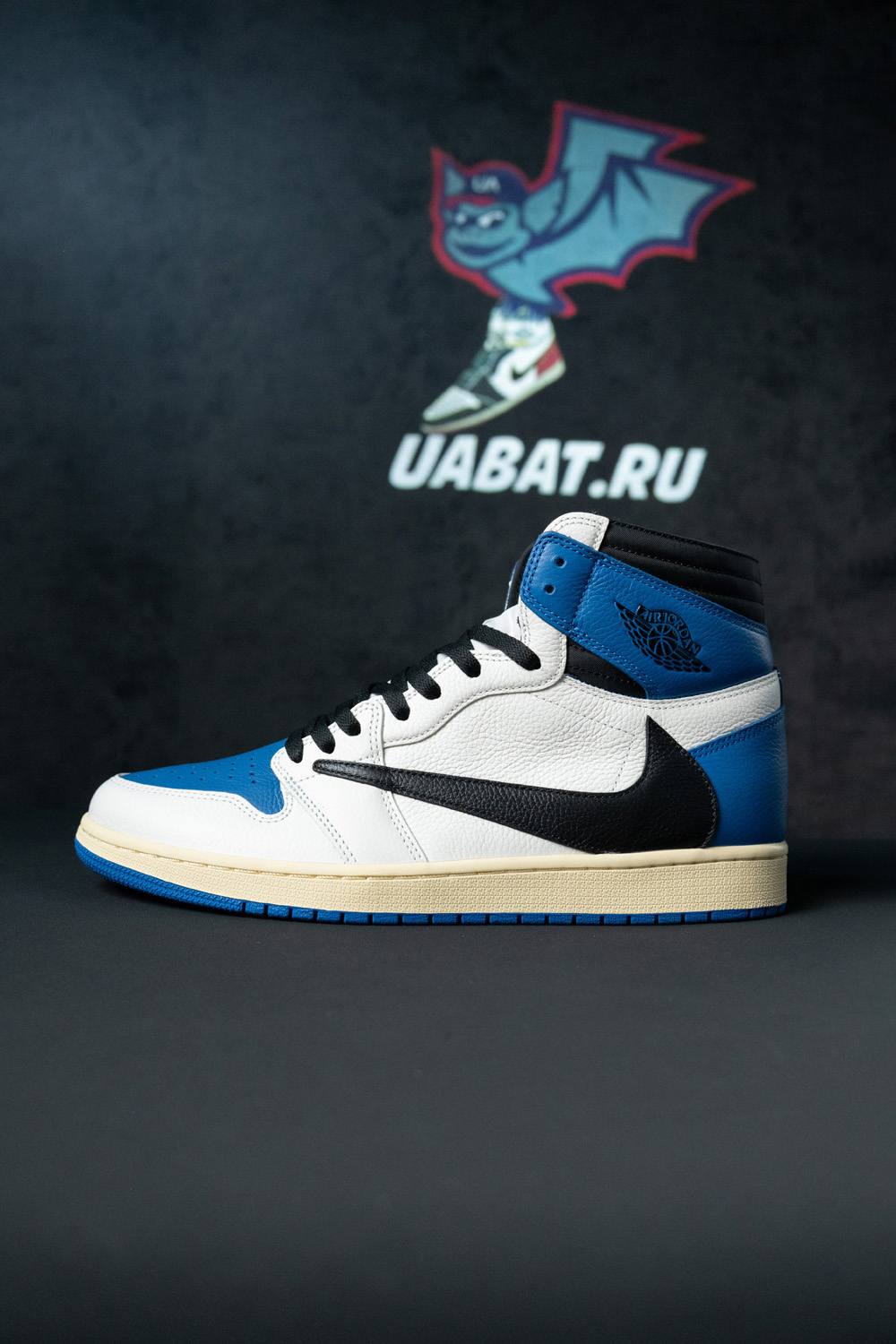 FRAGMENT DESIGN X TRAVIS SCOTT X AIR JORDAN 1 RETRO HIGH