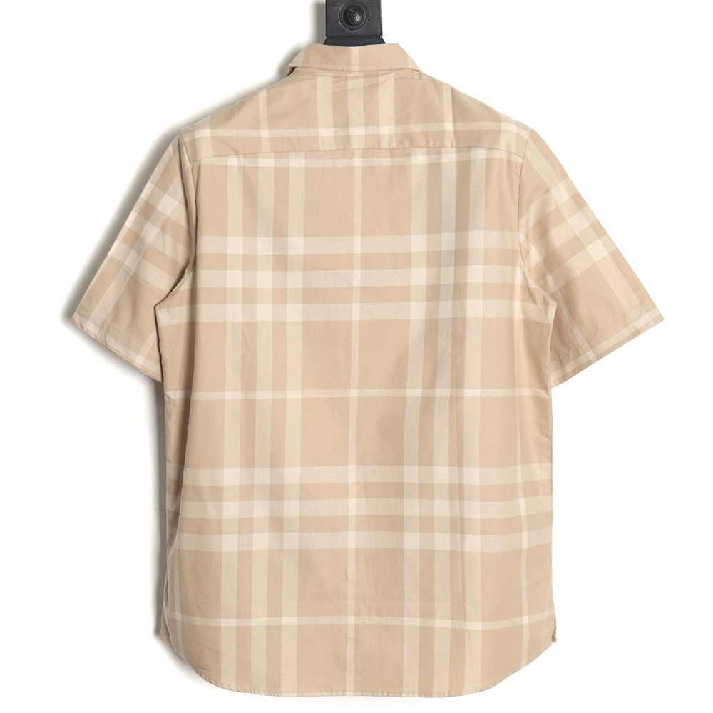 Burberry double pocket plaid short sleeve shirt