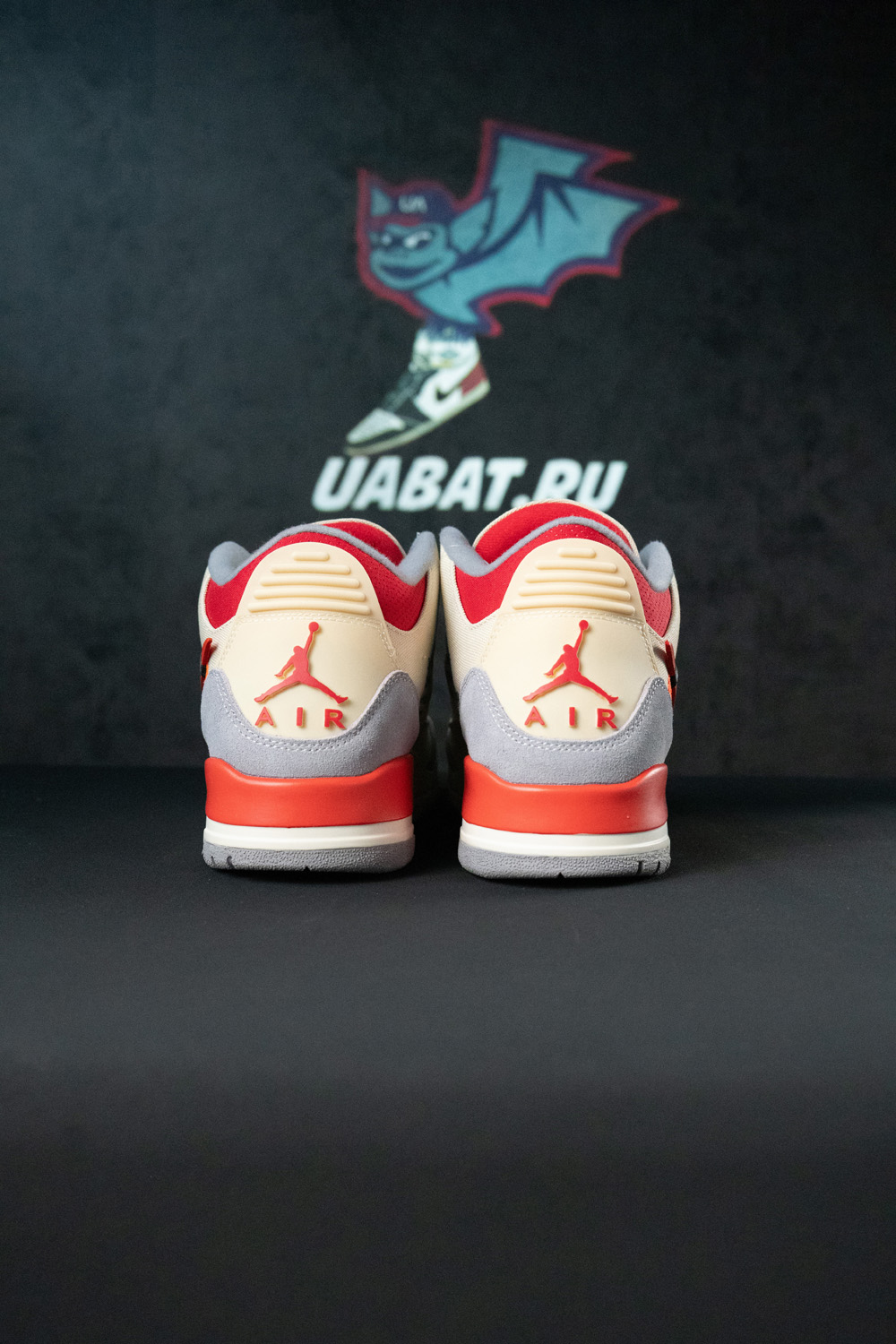 Travis Scott x Air Jordan 3 “Palomino”