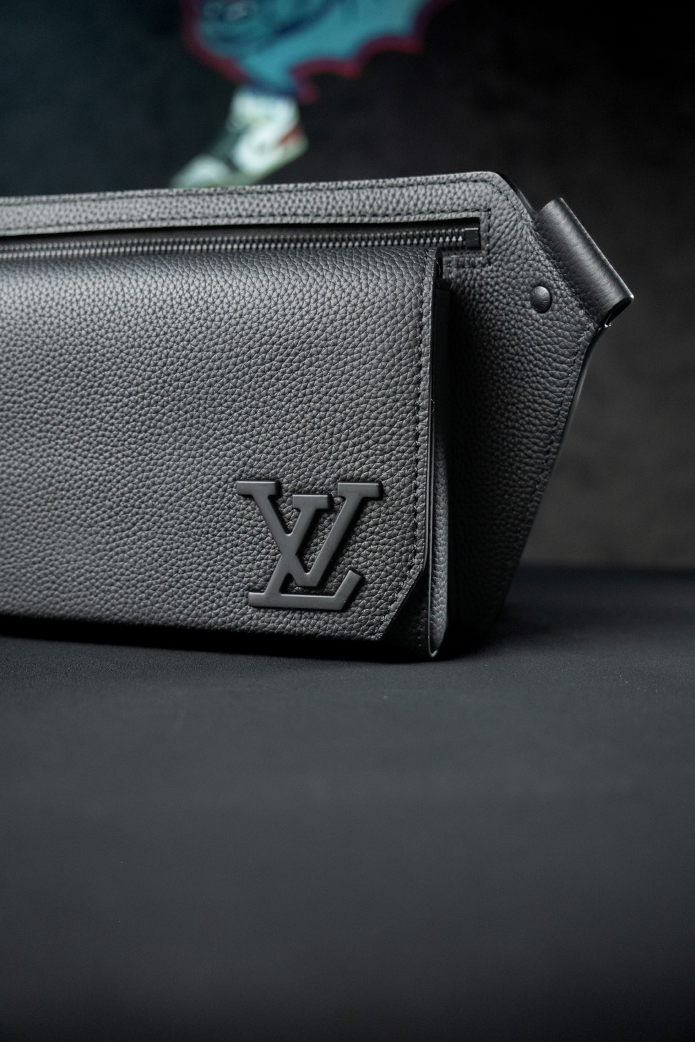 Louis Vuitton Bags M57081 30*16*3cm